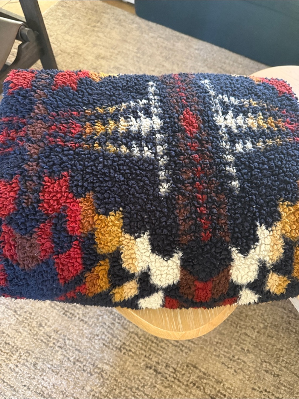 Pendleton Navy Red Gold Cream Patterned Wool Throw